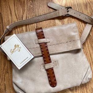 Scully leather crossbody - purchased at Sundance. Never used.